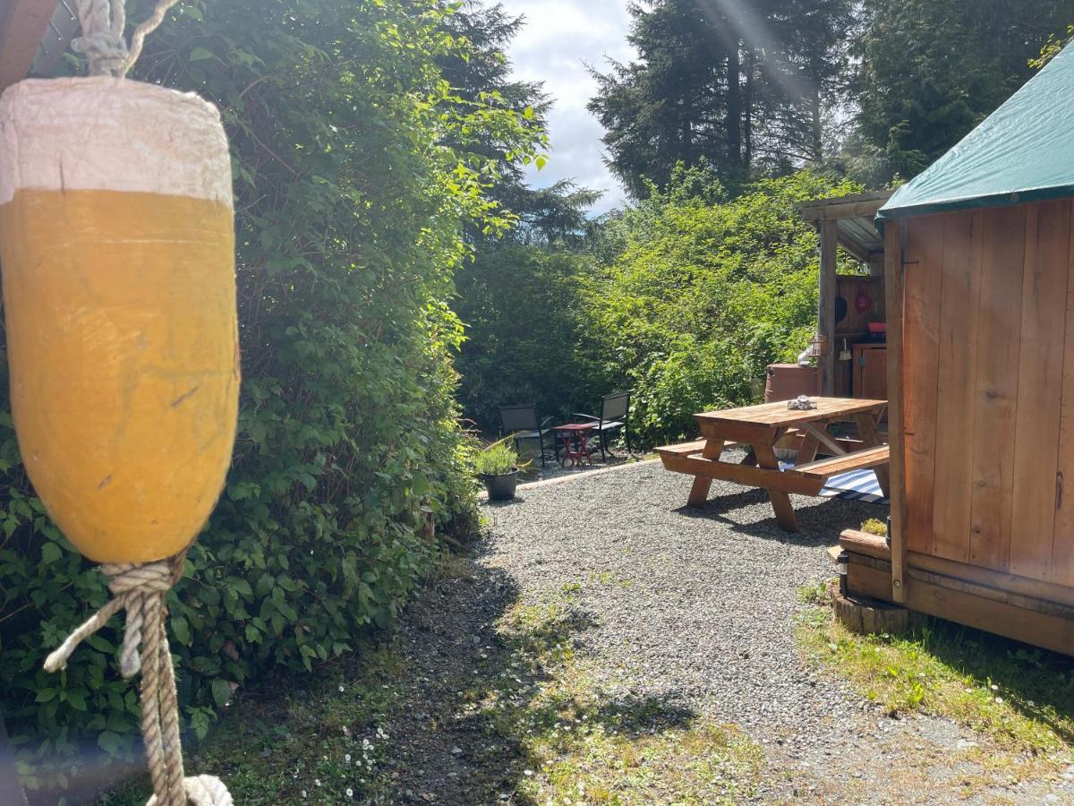 So Damn Lucky Glamping Otel Ucluelet Dış mekan fotoğraf