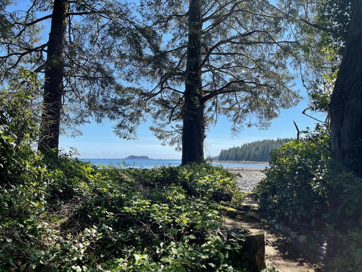 So Damn Lucky Glamping Otel Ucluelet Dış mekan fotoğraf
