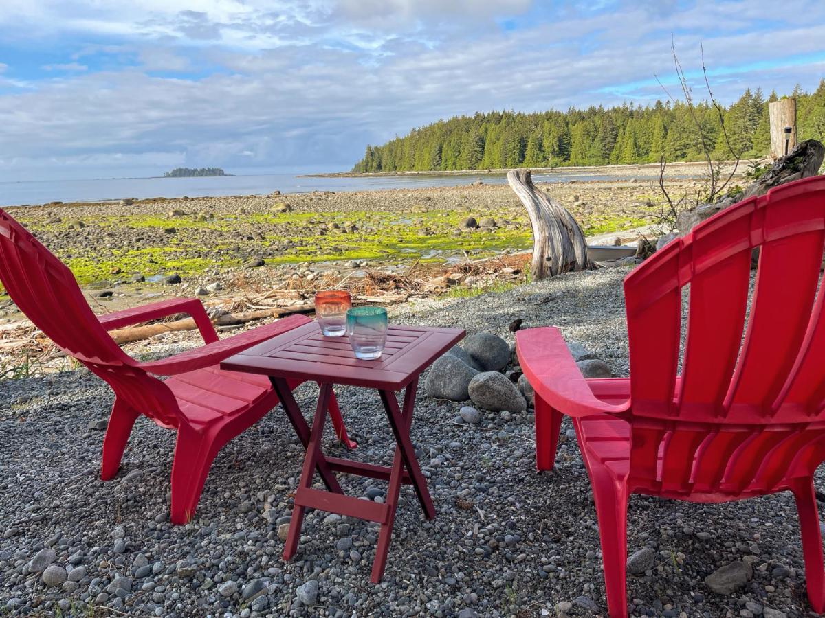 So Damn Lucky Glamping Otel Ucluelet Dış mekan fotoğraf